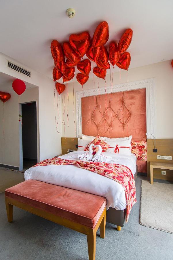 Mandarin Palace Hotel 4*